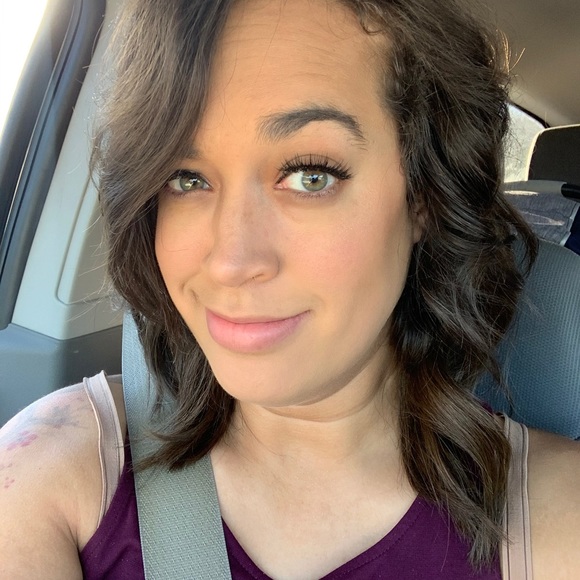 Meet your Posher, Jessica - Picture 2 of 2